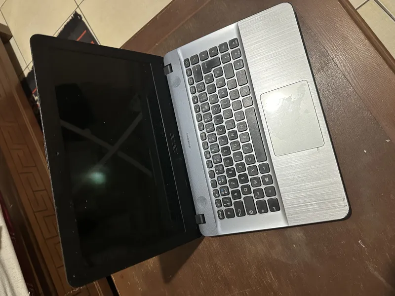 Pc Asus (sans disque dur) 